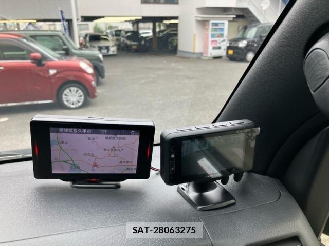 Toyota HIACE VAN 2023-07 7510306-22