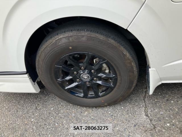 Toyota HIACE VAN 2023-07 7510306-8
