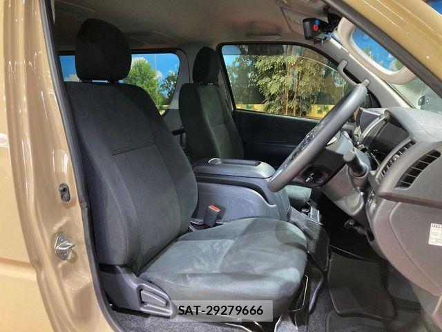 Toyota HIACE VAN 2025-07 7503283-8