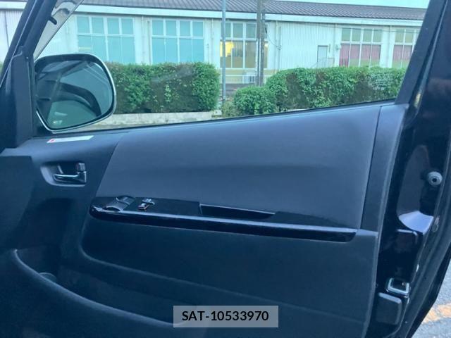 Toyota HIACE VAN 2015-11 7503299-10