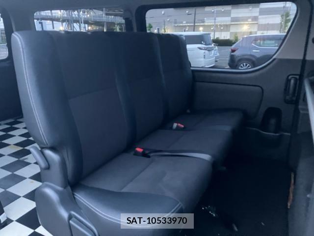 Toyota HIACE VAN 2015-11 7503299-13