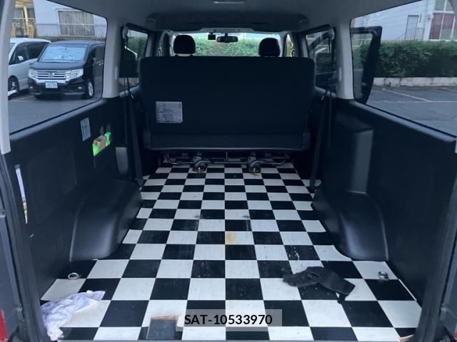 Toyota HIACE VAN 2015-11 7503299-14