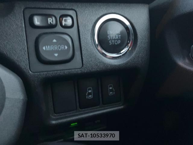 Toyota HIACE VAN 2015-11 7503299-19