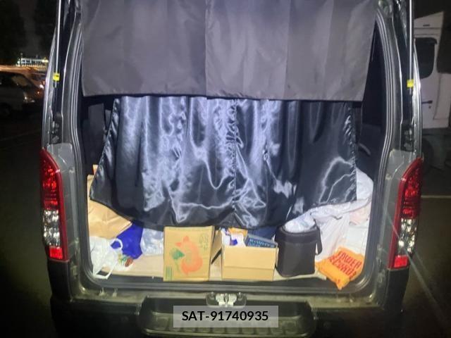 Toyota HIACE VAN 2024-06 7503289-9