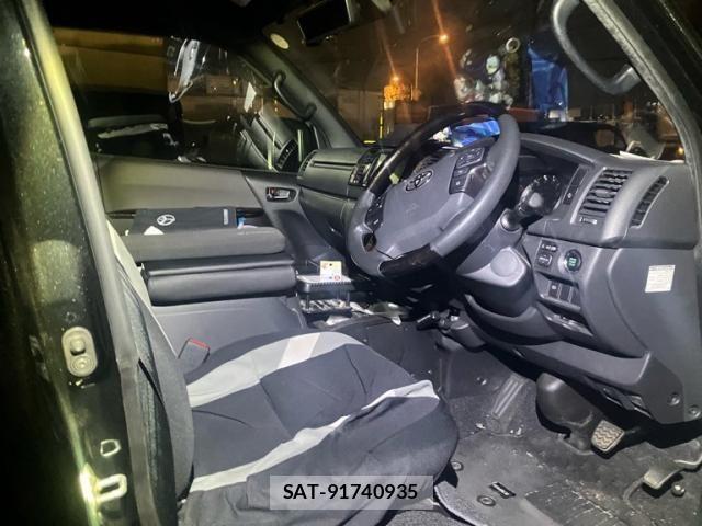 Toyota HIACE VAN 2024-06 7503289-19