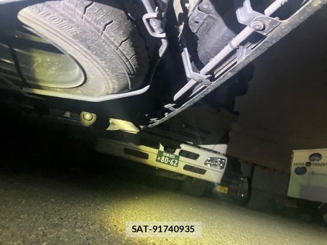 Toyota HIACE VAN 2024-06 7503289-8