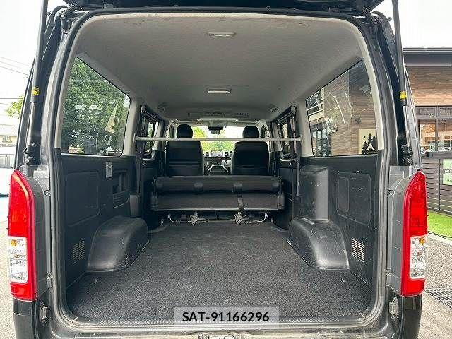 Toyota HIACE VAN 2018-04 7503298-12