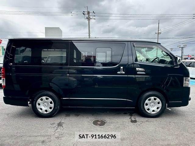 Toyota HIACE VAN 2018-04 7503298-13