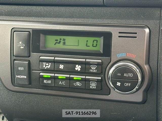 Toyota HIACE VAN 2018-04 7503298-8