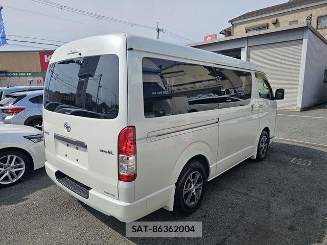 Toyota HIACE VAN 2023-01 7503281-2