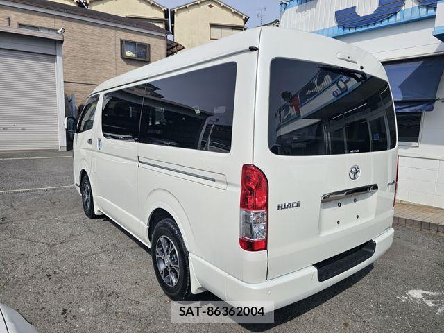 Toyota HIACE VAN 2023-01 7503281-3
