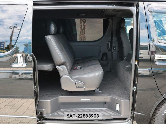 Toyota HIACE VAN 2024-01 7562992-17