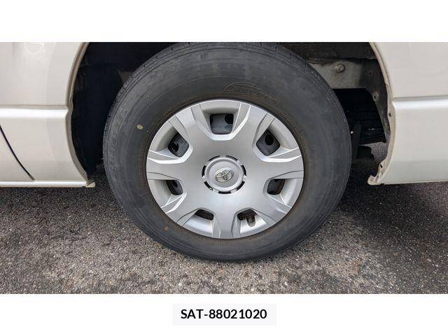 Toyota HIACE VAN 2019-05 7562995-10