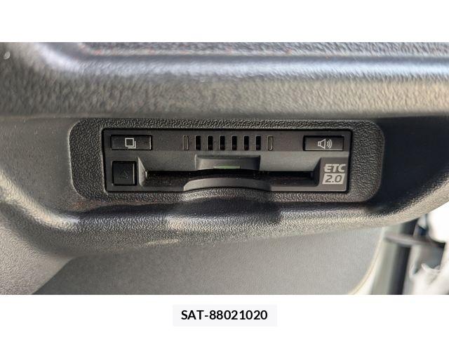 Toyota HIACE VAN 2019-05 7562995-22