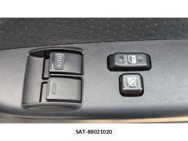 Toyota HIACE VAN 2019-05 7562995-26