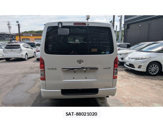 Toyota HIACE VAN 2019-05 7562995-4