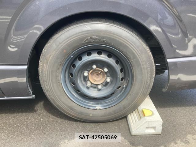 Toyota HIACE VAN 2009-04 7562993-5
