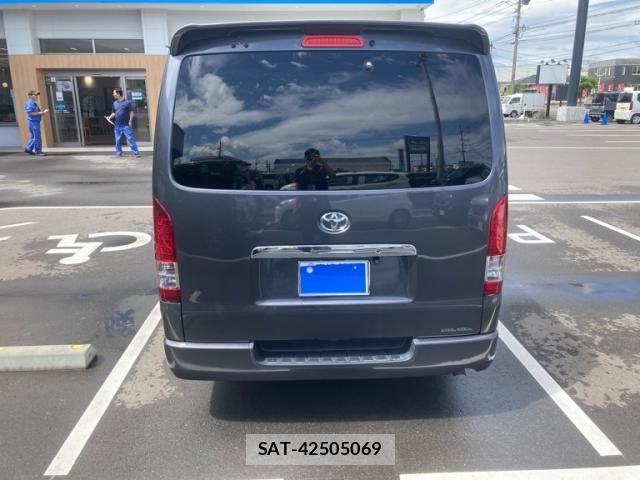 Toyota HIACE VAN 2009-04 7562993-7