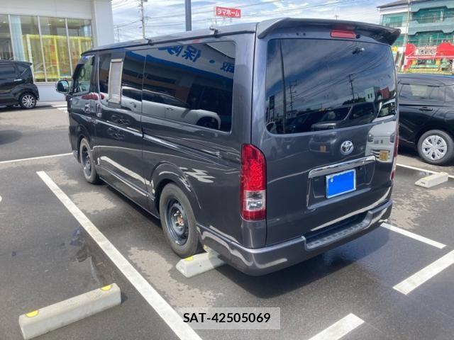 Toyota HIACE VAN 2009-04 7562993-8