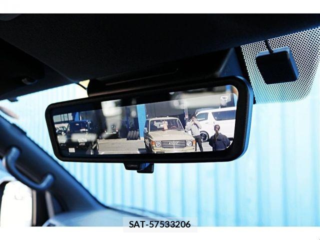Toyota HIACE VAN 2022-01 7620847-13