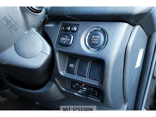 Toyota HIACE VAN 2022-01 7620847-14