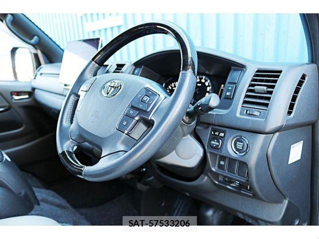 Toyota HIACE VAN 2022-01 7620847-15