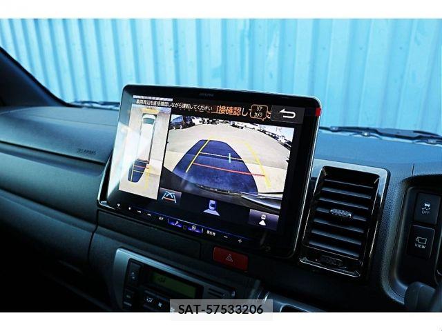 Toyota HIACE VAN 2022-01 7620847-1
