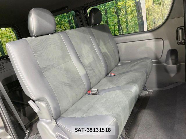 Toyota HIACE VAN 2025-08 7620851-8