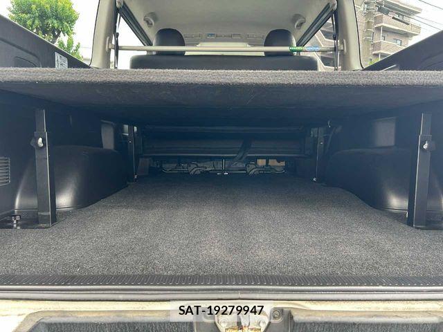 Toyota HIACE VAN 2014-10 7620874-22