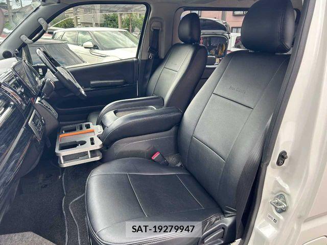 Toyota HIACE VAN 2014-10 7620874-24