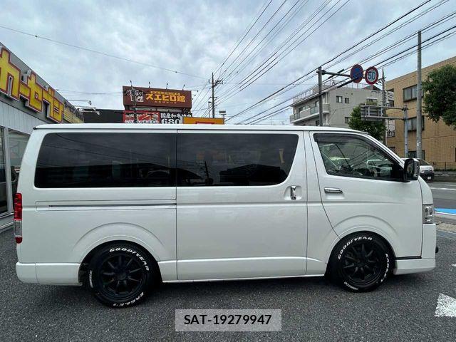 Toyota HIACE VAN 2014-10 7620874-29