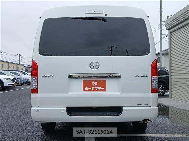Toyota HIACE VAN 2023-03 7620870-9