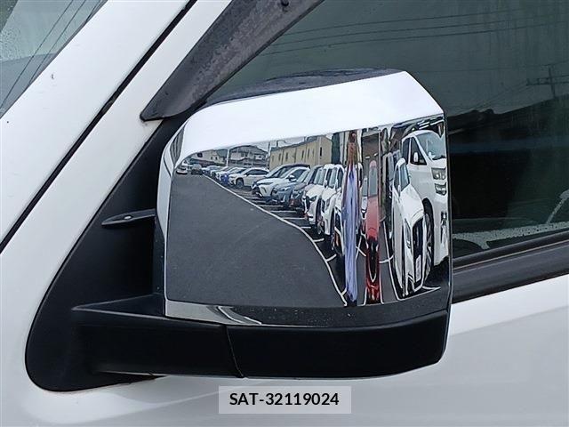 Toyota HIACE VAN 2023-03 7620870-29