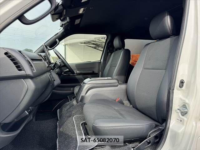 Toyota HIACE VAN 2023-09 7620868-16