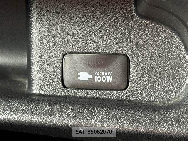 Toyota HIACE VAN 2023-09 7620868-29