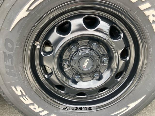 Toyota HIACE VAN 2019-08 7620853-10