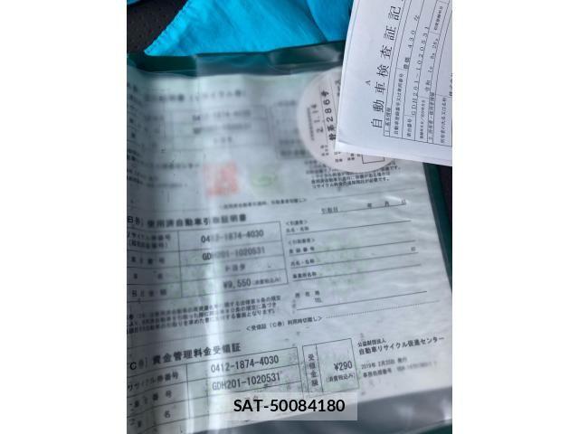 Toyota HIACE VAN 2019-08 7620853-27