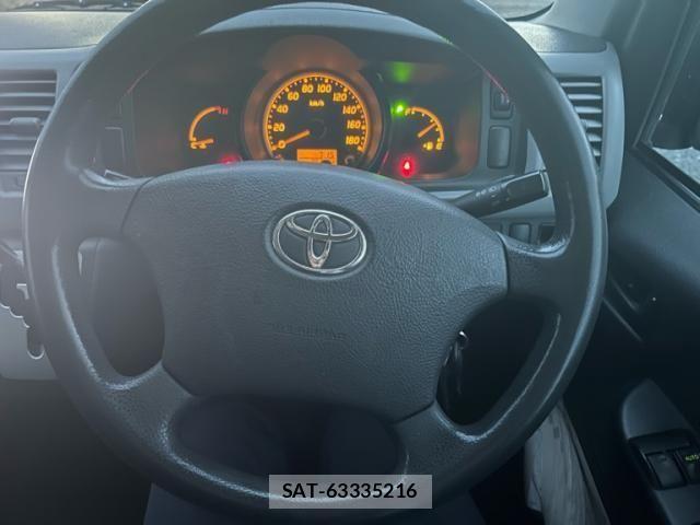 Toyota HIACE VAN 2011-06 7620885-14