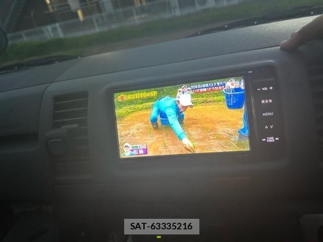 Toyota HIACE VAN 2011-06 7620885-21
