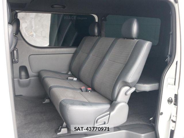 Toyota HIACE VAN 2025-01 7620845-2