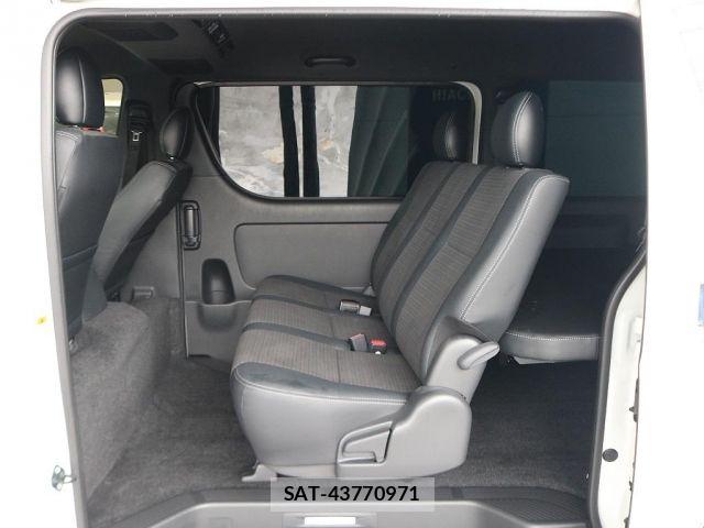 Toyota HIACE VAN 2025-01 7620845-8