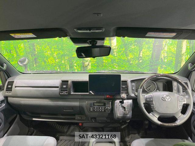 Toyota HIACE VAN 2025-04 7620850-1