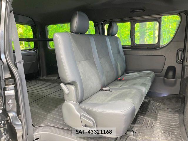 Toyota HIACE VAN 2025-04 7620850-8