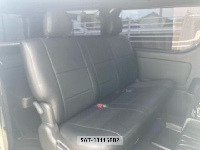 Toyota HIACE VAN 2021-03 7620856-24
