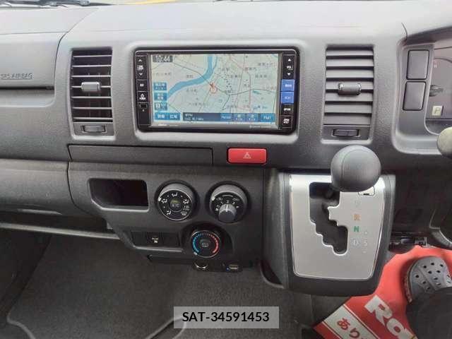 Toyota HIACE VAN 2015-01 7620879-13