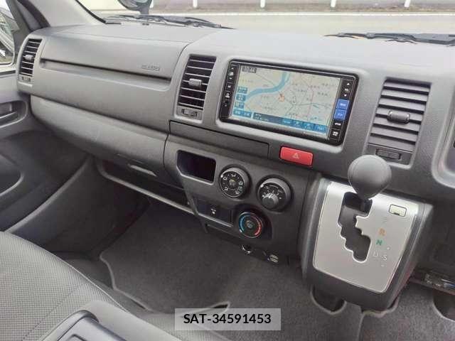 Toyota HIACE VAN 2015-01 7620879-14