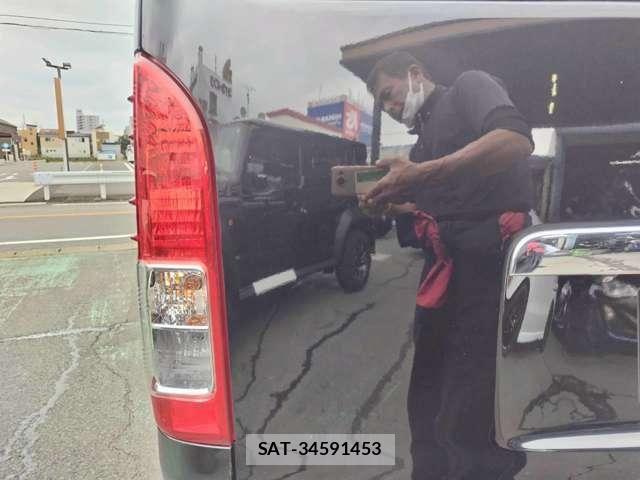 Toyota HIACE VAN 2015-01 7620879-23