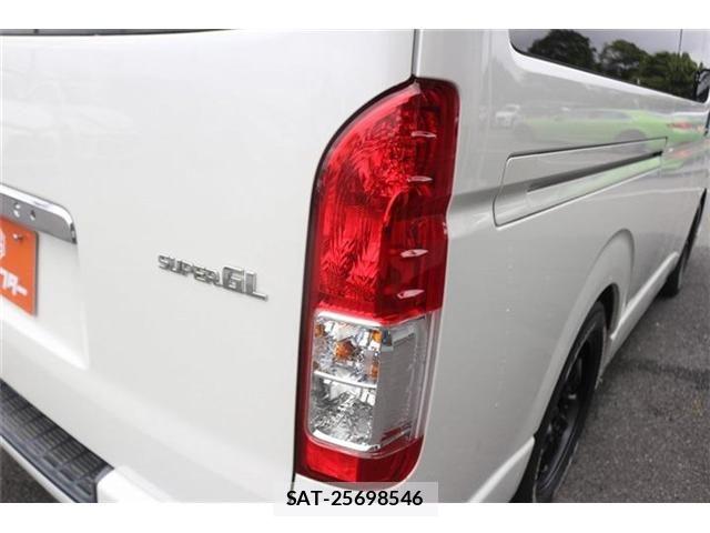 Toyota HIACE VAN 2020-06 7620857-24