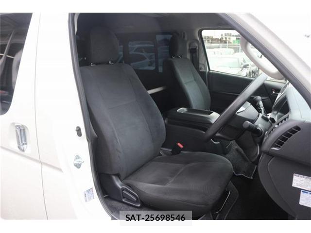 Toyota HIACE VAN 2020-06 7620857-28