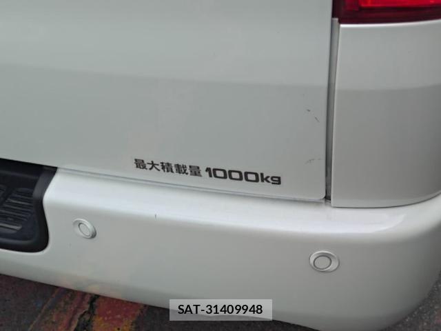Toyota HIACE VAN 2025-03 7620852-10
